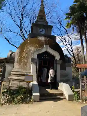 上野大佛の本殿・本堂