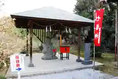 雷電神社の像