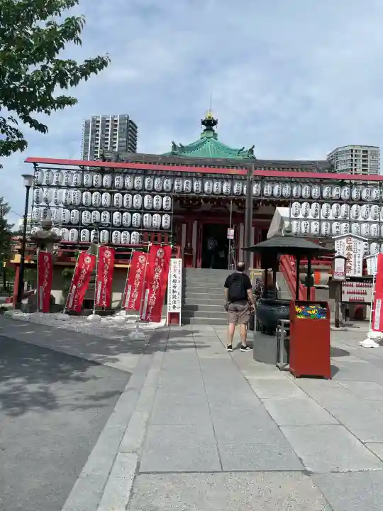 寛永寺不忍池弁天堂の{uncategorized: "未分類", other: "その他", undefined: "問題あり", building: "その他建物", grave: "お墓", sacred_gate: "鳥居", guardian: "狛犬", statue: "像", buddha: "仏像", history: "歴史", nature: "自然", garden: "庭園", animal: "動物", pagoda: "塔", temizu: "手水舎", mountain_gate: "山門・神門", sanctuary: "本殿・本堂", subordinate: "末社・摂社", art: "芸術", scenery: "景色", jizo: "地蔵", ema: "絵馬", goshuin: "御朱印", omikuji: "おみくじ", items: "授与品その他", amulet: "お守り", goshuincho: "御朱印帳", eats: "食事", festival: "お祭り", votive_dance: "神楽", shichigosan: "七五三参", wedding: "結婚式", experience: "体験その他", initially: "初詣", around: "周辺", anti_infection: "感染症対策"}