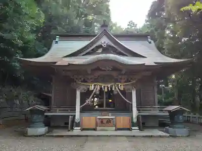 泉神社の本殿・本堂