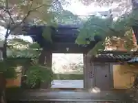 西明寺の山門・神門