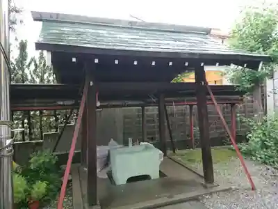 神明神社の手水舎