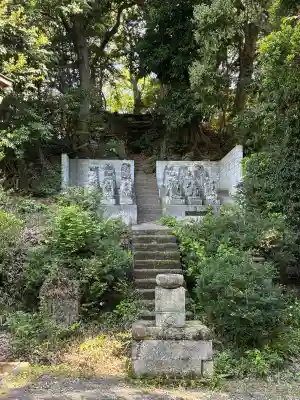 稱名寺（称名寺）の{uncategorized: "未分類", other: "その他", undefined: "問題あり", building: "その他建物", grave: "お墓", sacred_gate: "鳥居", guardian: "狛犬", statue: "像", buddha: "仏像", history: "歴史", nature: "自然", garden: "庭園", animal: "動物", pagoda: "塔", temizu: "手水舎", mountain_gate: "山門・神門", sanctuary: "本殿・本堂", subordinate: "末社・摂社", art: "芸術", scenery: "景色", jizo: "地蔵", ema: "絵馬", goshuin: "御朱印", omikuji: "おみくじ", items: "授与品その他", amulet: "お守り", goshuincho: "御朱印帳", eats: "食事", festival: "お祭り", votive_dance: "神楽", shichigosan: "七五三参", wedding: "結婚式", experience: "体験その他", initially: "初詣", around: "周辺", anti_infection: "感染症対策"}