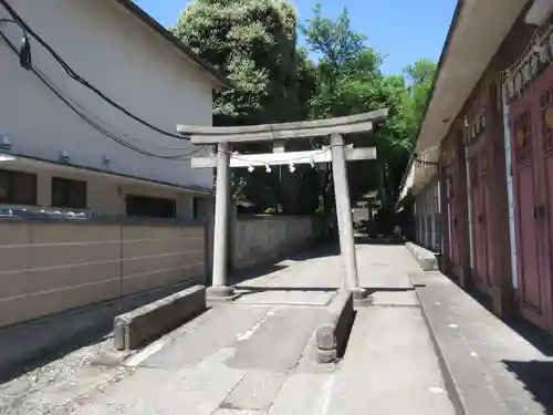 田端八幡神社の鳥居