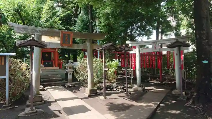 山王稲穂神社の末社・摂社