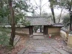 知足院の建物その他