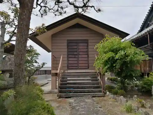 蓮長寺の建物その他