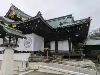 靖國神社の{uncategorized: "未分類", other: "その他", undefined: "問題あり", building: "その他建物", grave: "お墓", sacred_gate: "鳥居", guardian: "狛犬", statue: "像", buddha: "仏像", history: "歴史", nature: "自然", garden: "庭園", animal: "動物", pagoda: "塔", temizu: "手水舎", mountain_gate: "山門・神門", sanctuary: "本殿・本堂", subordinate: "末社・摂社", art: "芸術", scenery: "景色", jizo: "地蔵", ema: "絵馬", goshuin: "御朱印", omikuji: "おみくじ", items: "授与品その他", amulet: "お守り", goshuincho: "御朱印帳", eats: "食事", festival: "お祭り", votive_dance: "神楽", shichigosan: "七五三参", wedding: "結婚式", experience: "体験その他", initially: "初詣", around: "周辺", anti_infection: "感染症対策"}