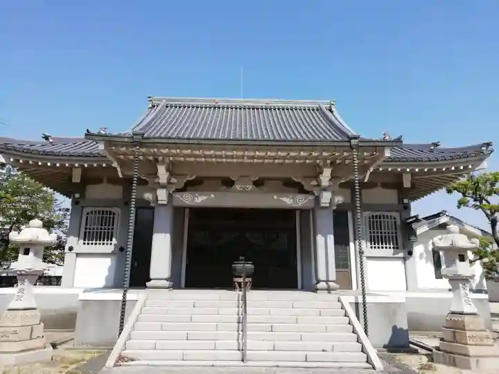 薬仙寺の本殿・本堂