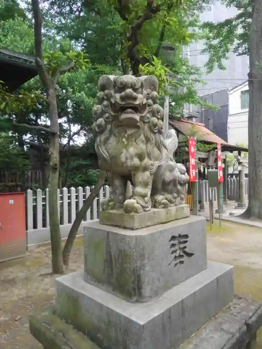 仲町氷川神社の狛犬