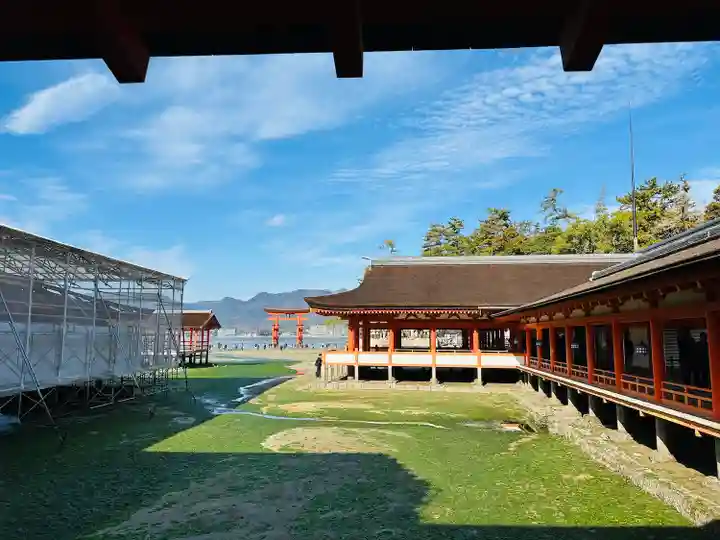 厳島神社(広島県)