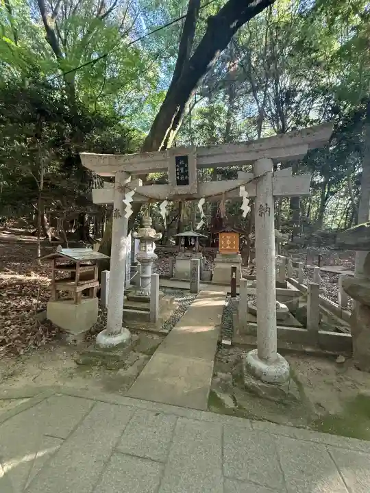 星田妙見宮の{uncategorized: "未分類", other: "その他", undefined: "問題あり", building: "その他建物", grave: "お墓", sacred_gate: "鳥居", guardian: "狛犬", statue: "像", buddha: "仏像", history: "歴史", nature: "自然", garden: "庭園", animal: "動物", pagoda: "塔", temizu: "手水舎", mountain_gate: "山門・神門", sanctuary: "本殿・本堂", subordinate: "末社・摂社", art: "芸術", scenery: "景色", jizo: "地蔵", ema: "絵馬", goshuin: "御朱印", omikuji: "おみくじ", items: "授与品その他", amulet: "お守り", goshuincho: "御朱印帳", eats: "食事", festival: "お祭り", votive_dance: "神楽", shichigosan: "七五三参", wedding: "結婚式", experience: "体験その他", initially: "初詣", around: "周辺", anti_infection: "感染症対策"}
