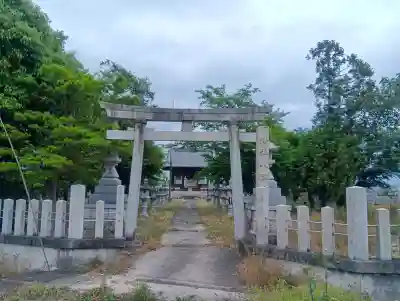 八幡神社の{uncategorized: "未分類", other: "その他", undefined: "問題あり", building: "その他建物", grave: "お墓", sacred_gate: "鳥居", guardian: "狛犬", statue: "像", buddha: "仏像", history: "歴史", nature: "自然", garden: "庭園", animal: "動物", pagoda: "塔", temizu: "手水舎", mountain_gate: "山門・神門", sanctuary: "本殿・本堂", subordinate: "末社・摂社", art: "芸術", scenery: "景色", jizo: "地蔵", ema: "絵馬", goshuin: "御朱印", omikuji: "おみくじ", items: "授与品その他", amulet: "お守り", goshuincho: "御朱印帳", eats: "食事", festival: "お祭り", votive_dance: "神楽", shichigosan: "七五三参", wedding: "結婚式", experience: "体験その他", initially: "初詣", around: "周辺", anti_infection: "感染症対策"}