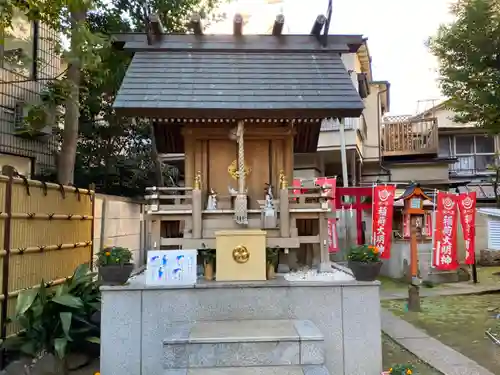 高円寺氷川神社の末社