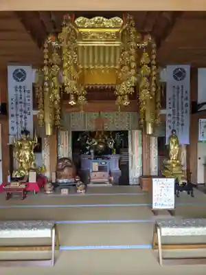 小山寺の本殿・本堂