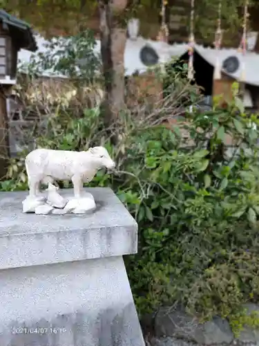 比々多神社の狛犬