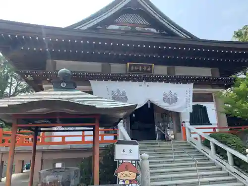 八坂寺の本殿・本堂