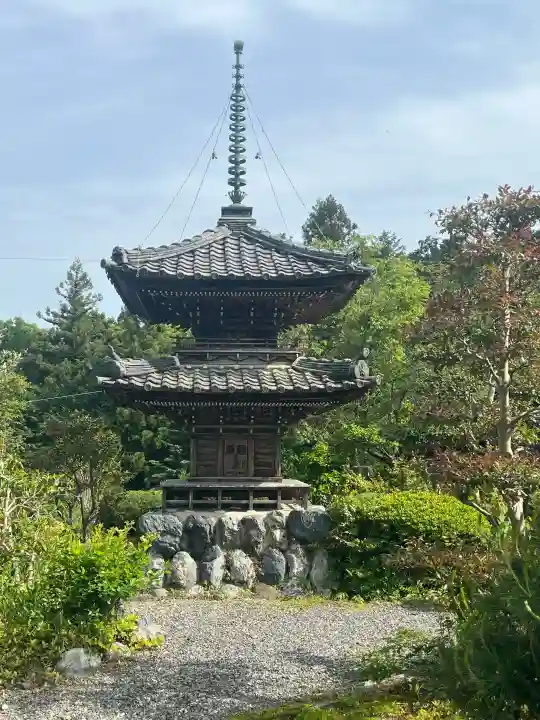 平安寺の{uncategorized: "未分類", other: "その他", undefined: "問題あり", building: "その他建物", grave: "お墓", sacred_gate: "鳥居", guardian: "狛犬", statue: "像", buddha: "仏像", history: "歴史", nature: "自然", garden: "庭園", animal: "動物", pagoda: "塔", temizu: "手水舎", mountain_gate: "山門・神門", sanctuary: "本殿・本堂", subordinate: "末社・摂社", art: "芸術", scenery: "景色", jizo: "地蔵", ema: "絵馬", goshuin: "御朱印", omikuji: "おみくじ", items: "授与品その他", amulet: "お守り", goshuincho: "御朱印帳", eats: "食事", festival: "お祭り", votive_dance: "神楽", shichigosan: "七五三参", wedding: "結婚式", experience: "体験その他", initially: "初詣", around: "周辺", anti_infection: "感染症対策"}