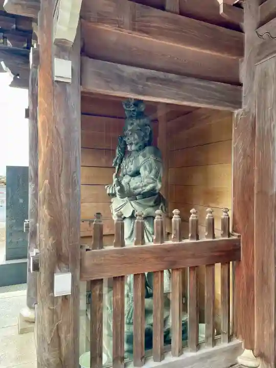 成就院の{uncategorized: "未分類", other: "その他", undefined: "問題あり", building: "その他建物", grave: "お墓", sacred_gate: "鳥居", guardian: "狛犬", statue: "像", buddha: "仏像", history: "歴史", nature: "自然", garden: "庭園", animal: "動物", pagoda: "塔", temizu: "手水舎", mountain_gate: "山門・神門", sanctuary: "本殿・本堂", subordinate: "末社・摂社", art: "芸術", scenery: "景色", jizo: "地蔵", ema: "絵馬", goshuin: "御朱印", omikuji: "おみくじ", items: "授与品その他", amulet: "お守り", goshuincho: "御朱印帳", eats: "食事", festival: "お祭り", votive_dance: "神楽", shichigosan: "七五三参", wedding: "結婚式", experience: "体験その他", initially: "初詣", around: "周辺", anti_infection: "感染症対策"}