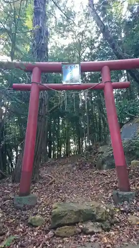 一盃森長次郎稲荷神社の鳥居