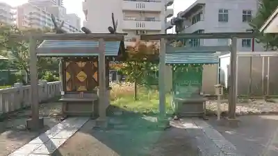 胡録神社の末社・摂社