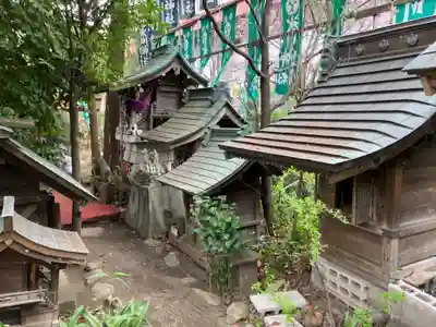 本木氷川神社の末社・摂社