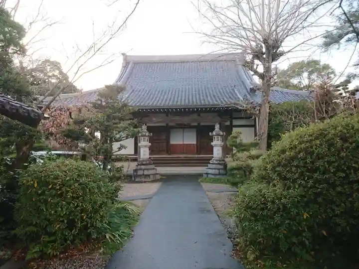 蓮行寺の本殿・本堂
