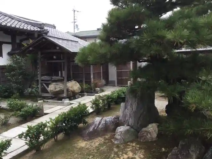 満月寺(浮御堂)の庭園