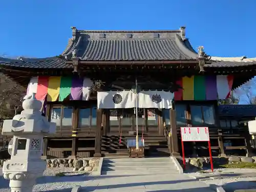 埼玉厄除け開運大師・龍泉寺（切り絵御朱印発祥の寺）の本殿