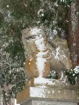 亀山神社の{uncategorized: "未分類", other: "その他", undefined: "問題あり", building: "その他建物", grave: "お墓", sacred_gate: "鳥居", guardian: "狛犬", statue: "像", buddha: "仏像", history: "歴史", nature: "自然", garden: "庭園", animal: "動物", pagoda: "塔", temizu: "手水舎", mountain_gate: "山門・神門", sanctuary: "本殿・本堂", subordinate: "末社・摂社", art: "芸術", scenery: "景色", jizo: "地蔵", ema: "絵馬", goshuin: "御朱印", omikuji: "おみくじ", items: "授与品その他", amulet: "お守り", goshuincho: "御朱印帳", eats: "食事", festival: "お祭り", votive_dance: "神楽", shichigosan: "七五三参", wedding: "結婚式", experience: "体験その他", initially: "初詣", around: "周辺", anti_infection: "感染症対策"}