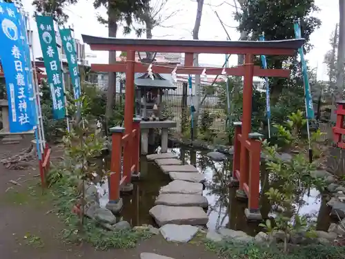 春日神社の末社