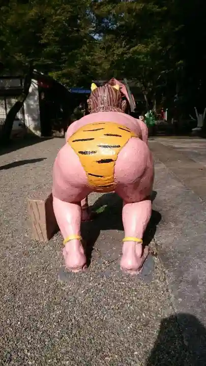 桃太郎神社(栗栖)の像