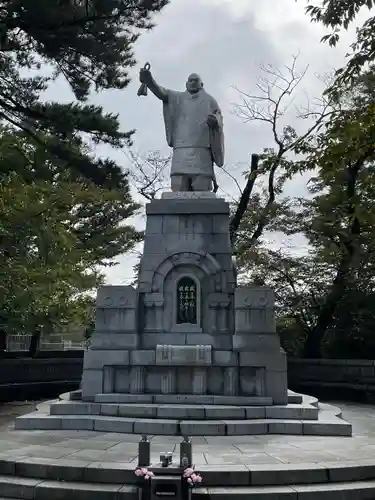 池上本門寺の像