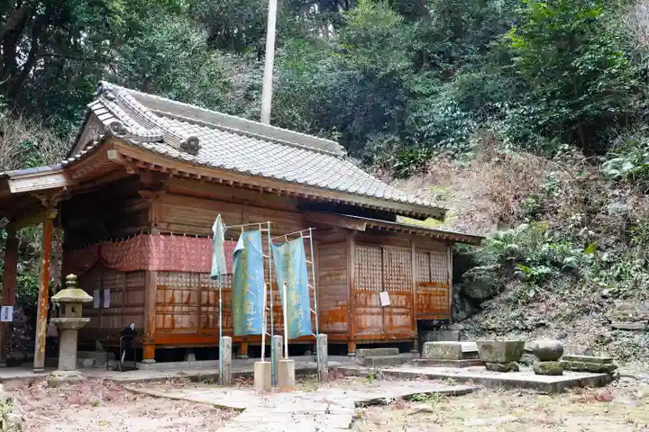 鎮國寺の本殿・本堂