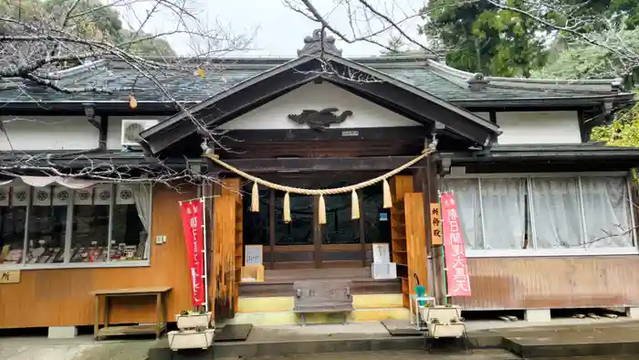 真野寺の本殿