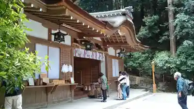 大神神社の本殿・本堂