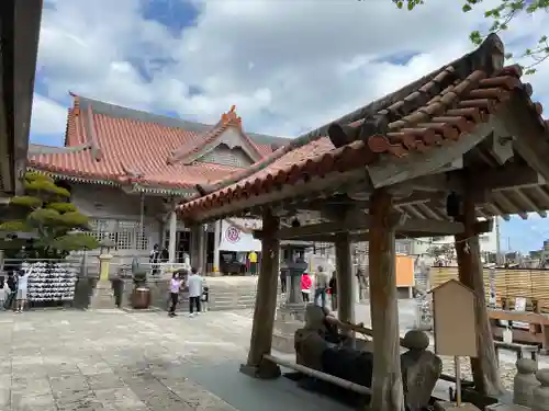 普天満宮の建物その他