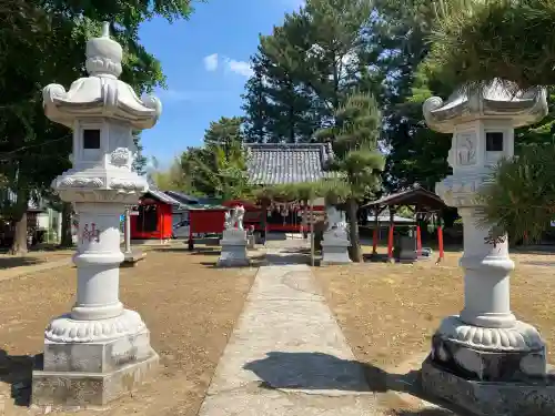子神社の{uncategorized: "未分類", other: "その他", undefined: "問題あり", building: "その他建物", grave: "お墓", sacred_gate: "鳥居", guardian: "狛犬", statue: "像", buddha: "仏像", history: "歴史", nature: "自然", garden: "庭園", animal: "動物", pagoda: "塔", temizu: "手水舎", mountain_gate: "山門・神門", sanctuary: "本殿・本堂", subordinate: "末社・摂社", art: "芸術", scenery: "景色", jizo: "地蔵", ema: "絵馬", goshuin: "御朱印", omikuji: "おみくじ", items: "授与品その他", amulet: "お守り", goshuincho: "御朱印帳", eats: "食事", festival: "お祭り", votive_dance: "神楽", shichigosan: "七五三参", wedding: "結婚式", experience: "体験その他", initially: "初詣", around: "周辺", anti_infection: "感染症対策"}