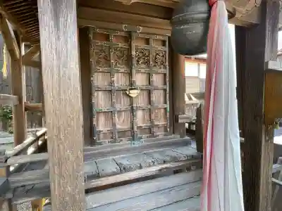 春日神社(飯)の{uncategorized: "未分類", other: "その他", undefined: "問題あり", building: "その他建物", grave: "お墓", sacred_gate: "鳥居", guardian: "狛犬", statue: "像", buddha: "仏像", history: "歴史", nature: "自然", garden: "庭園", animal: "動物", pagoda: "塔", temizu: "手水舎", mountain_gate: "山門・神門", sanctuary: "本殿・本堂", subordinate: "末社・摂社", art: "芸術", scenery: "景色", jizo: "地蔵", ema: "絵馬", goshuin: "御朱印", omikuji: "おみくじ", items: "授与品その他", amulet: "お守り", goshuincho: "御朱印帳", eats: "食事", festival: "お祭り", votive_dance: "神楽", shichigosan: "七五三参", wedding: "結婚式", experience: "体験その他", initially: "初詣", around: "周辺", anti_infection: "感染症対策"}