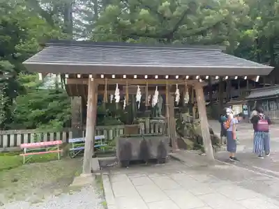 諏訪大社の手水舎