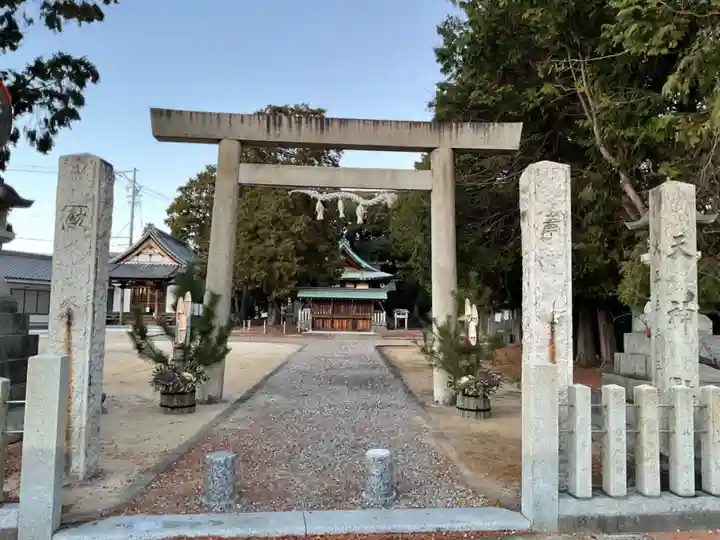 天神社・覚明堂(牛山町)の鳥居