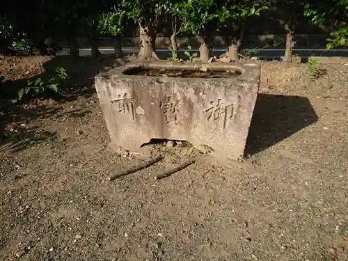 天王社の手水舎