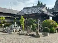 誓善寺の{uncategorized: "未分類", other: "その他", undefined: "問題あり", building: "その他建物", grave: "お墓", sacred_gate: "鳥居", guardian: "狛犬", statue: "像", buddha: "仏像", history: "歴史", nature: "自然", garden: "庭園", animal: "動物", pagoda: "塔", temizu: "手水舎", mountain_gate: "山門・神門", sanctuary: "本殿・本堂", subordinate: "末社・摂社", art: "芸術", scenery: "景色", jizo: "地蔵", ema: "絵馬", goshuin: "御朱印", omikuji: "おみくじ", items: "授与品その他", amulet: "お守り", goshuincho: "御朱印帳", eats: "食事", festival: "お祭り", votive_dance: "神楽", shichigosan: "七五三参", wedding: "結婚式", experience: "体験その他", initially: "初詣", around: "周辺", anti_infection: "感染症対策"}