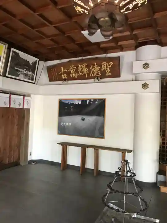 宇夫階神社の本殿・本堂
