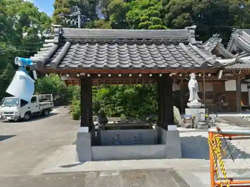 洞雲院の手水舎