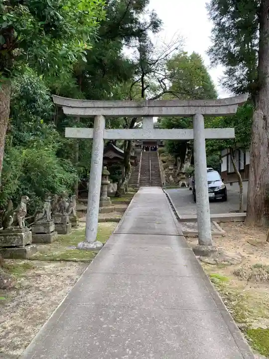 松江城山稲荷神社の鳥居