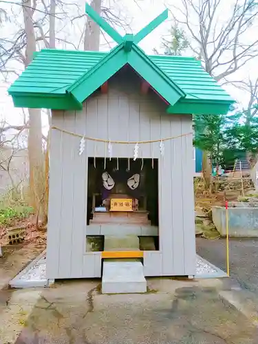 円山西町神社の本殿