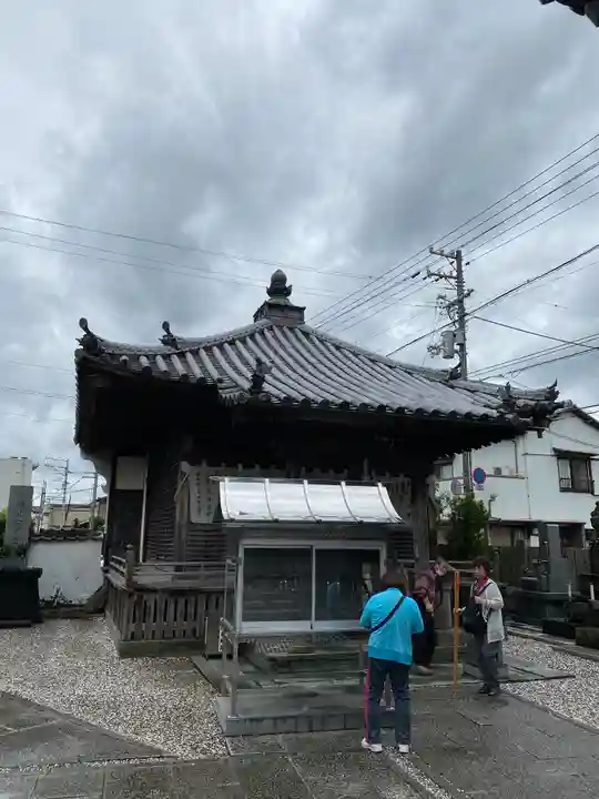 観音寺の本殿・本堂