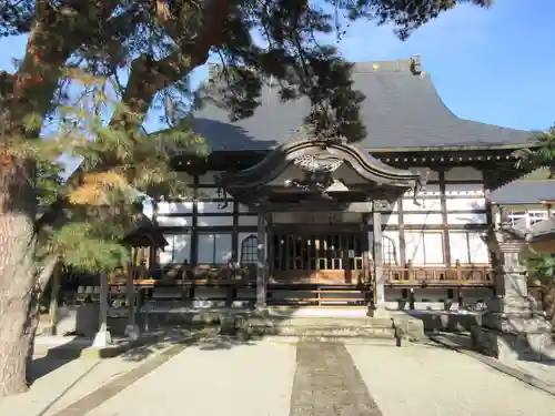 與楽寺の本殿・本堂