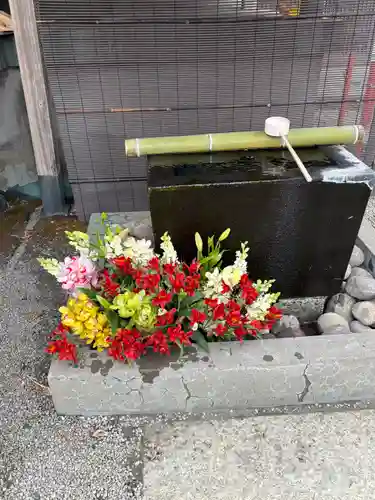 上尾御嶽神社の手水舎